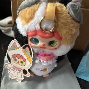 Adorable Plush Action Figure with Blue Eyesx these plushie keychains.